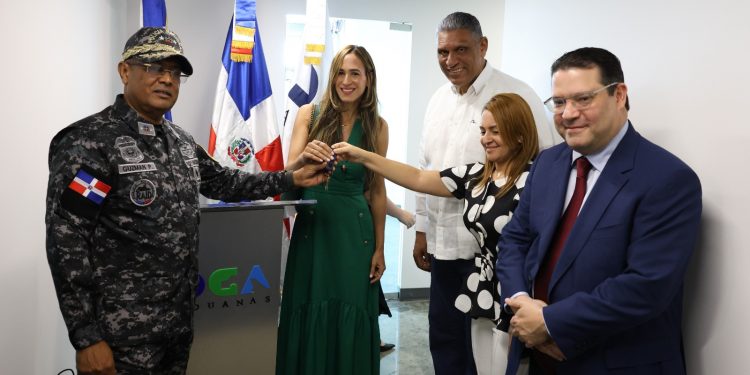 DGA entrega centro de prevención de delitos aduaneros y de alta tecnología