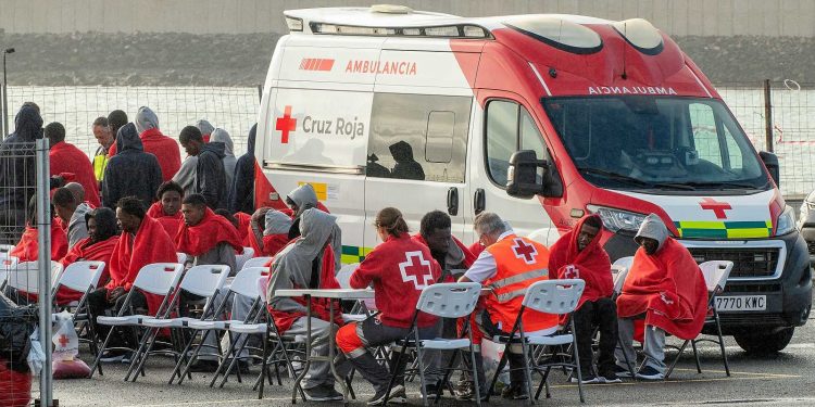 La vida de los migrantes en los centros de acogida: «No saber si te van a echar del país es la parte más difícil»