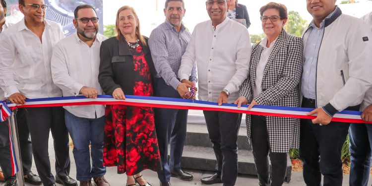 Gobierno entrega puentes El Cangrejo y de Sabaneta en Puerto Plata y La Vega cuya inversión supera los RD$700 millones