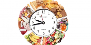 Comer a deshoras el fin de semana puede hacer que engordes