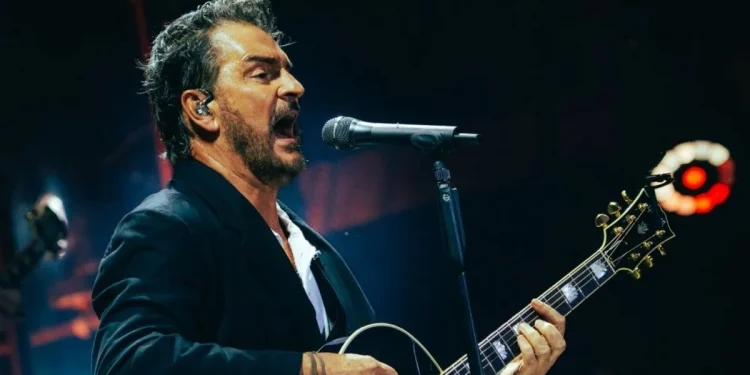 “Tendré que desaparecer para inventarme”, el mensaje de despedida de Ricardo Arjona