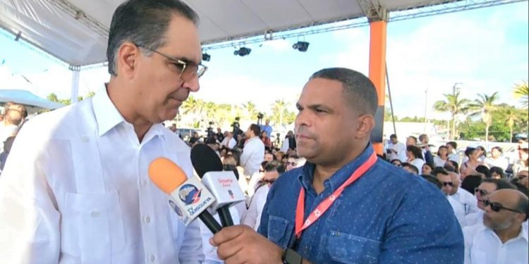 Director de Senasa reitera llamado a la moderación con la bebida y comida en fin de año