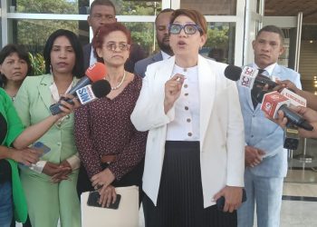 Consejo de Abogados del CARD notifica a PGR que Surun actúa en nombre del gremio ilegalmente