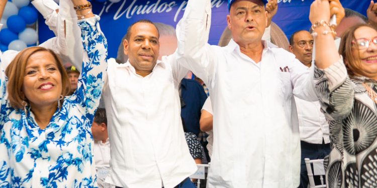 Anyolino Germosén  y Juan Bo garantizan victoria con más del 70% en Tamboril
