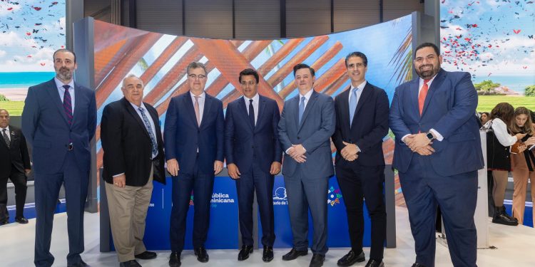 FONDOS ADVANCED invierten en complejos turístico en Samaná y Punta Cana, marcando un hito en su expansión en el sector turismo