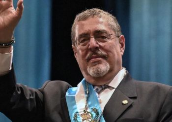 Bernardo Arévalo jura como nuevo presidente de Guatemala