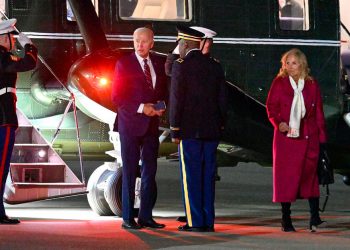 Biden no sabe a dónde ir tras aterrizar en Delaware para descansar el fin de semana: Video