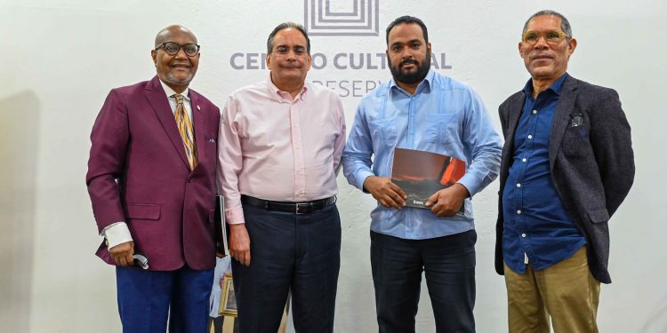 Centro Cultural Banreservas realiza conversatorio sobre la obra de Guillo Pérez en su centenario