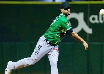 Estrellas Orientales derrotan al Licey y llevan Serie Final al máximo