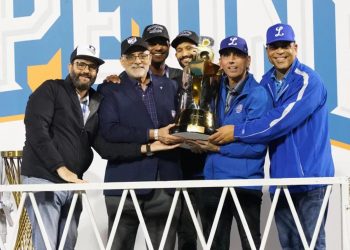 Los Tigres del Licey se coronan en el béisbol dominicano