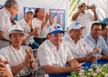 Paliza juramenta en PRM candidatos PLD y FP; D’Aza pronostica ganarán más del 70% de Alcaldías