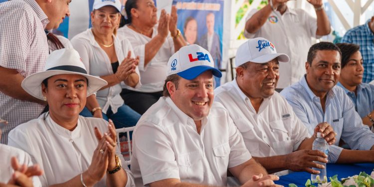 Paliza juramenta en PRM candidatos PLD y FP; D’Aza pronostica ganarán más del 70% de Alcaldías
