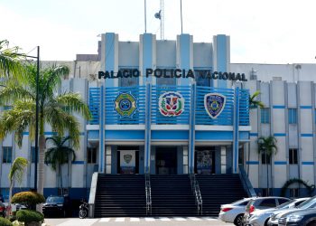 Policía y Ministerio Público capturan a dos presuntos delincuentes y persiguen a otros nueve por la muerte de dos hombres en Nagua