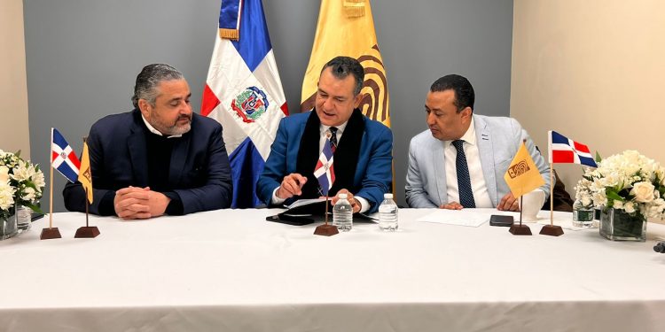 Presidente de la JCE: cifra del padrón dominicano en el exterior asciende a 870 mil empadronados