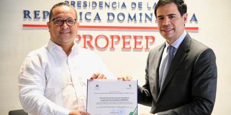 Propeep recibe exaltación de INAP por cumplir indicadores y por fomentar competencias en sus colaboradores