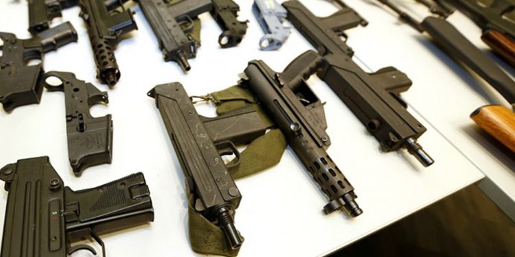 EUA tiene más armas de fuego que habitantes; situación preocupa a dominicanos NY
