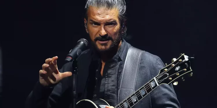 El emotivo video de Ricardo Arjona celebrando su cumpleaños