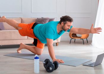 Hernia de disco: dos ejercicios para aliviar el dolor