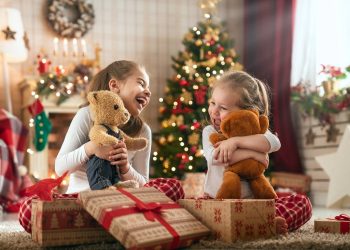 Este es el mejor regalo para los niños (y no es un juguete), según una psicóloga clínica infantil