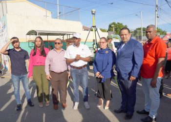 Gobierno inicia proceso de titulación en La Yagüita de Pastor, Santiago