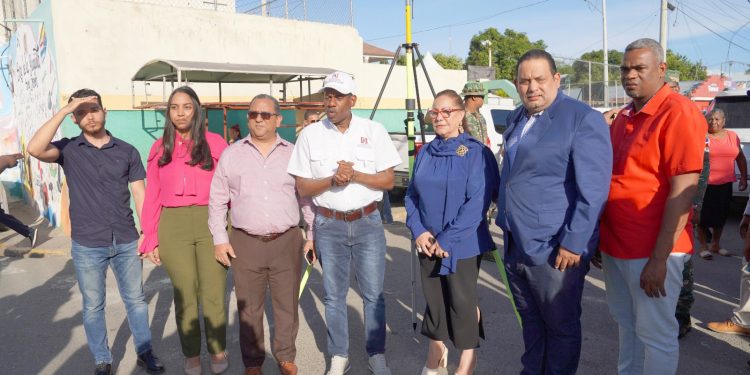 Gobierno inicia proceso de titulación en La Yagüita de Pastor, Santiago