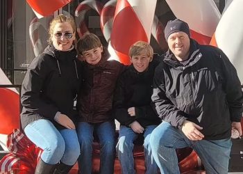 Sargento de la policía fue encontrado muerto con su esposa y sus dos hijos en su casa en Nueva York