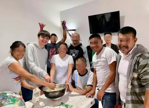 ¡Filtran alarmante foto! Internan a Peso Pluma en clínica de rehabilitación