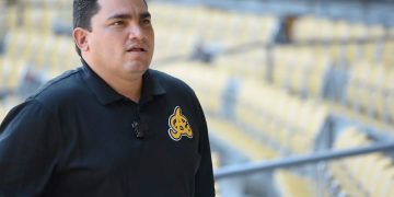 Ángel Ovalles aclara sigue como gerente de las Águilas Cibaeñas