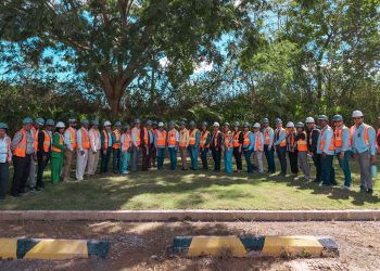 Barrick Pueblo Viejo recibe visita de FEDOCAMARAS