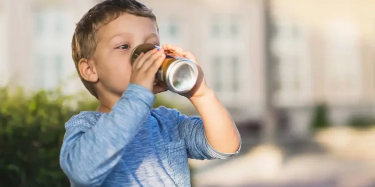 Bebidas energizantes podrían provocar enfermedades mentales en niños