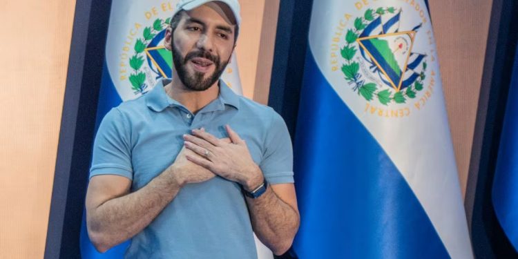 Bukele se defiende de las críticas del exterior: “Esta es la primera vez que El Salvador tiene democracia”