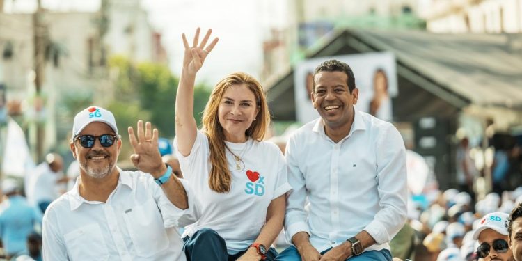 Carolina Ganaría con un 71% según el Centro Económico del Cibao
