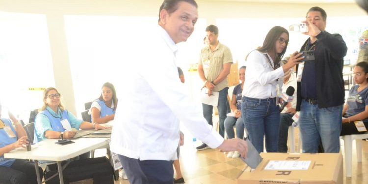 Candidato a senador Daniel Rivera dice elecciones municipales constituyen una fiesta de la democracia