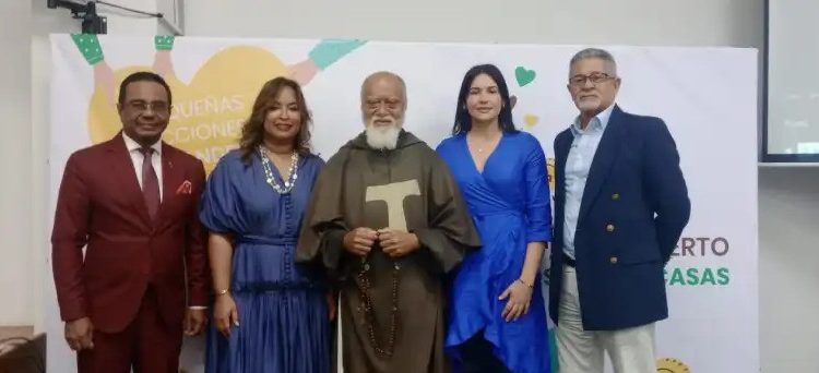 Fray José y Fundación Futuro Cierto lanza su cadena de respaldo masivo para construir viviendas