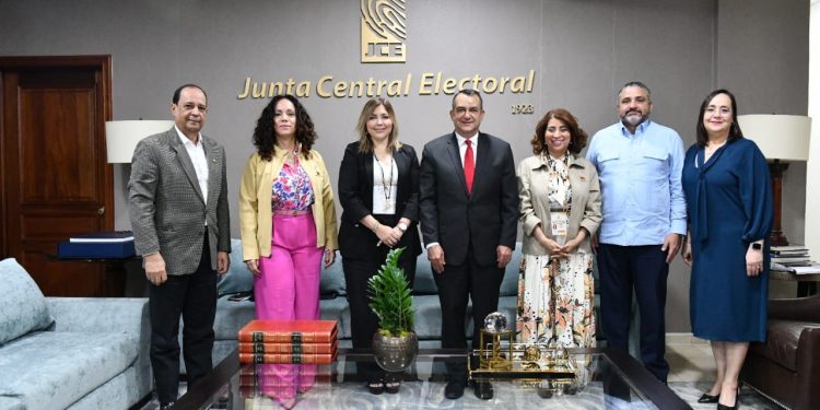 JCE informa elecciones municipales contarán con la observación electoral de 14 misiones internacionales a nivel nacional