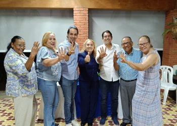 Candidato a regidor por la circunscripción 3 recibe apoyo del esposo de Rosita Fadul
