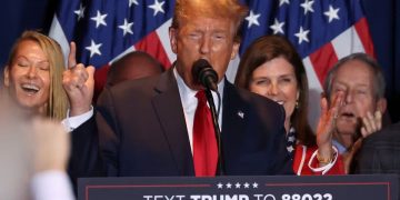 Trump arrasa en las primarias de Carolina del Sur y acaricia la nominación republicana