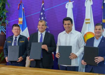 Turismo y Embajada Americana firman acuerdo para seguridad de turistas