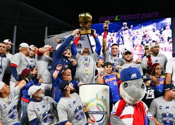 ¡Venezuela Campeón! Tiburones derrota a Licey y gana su primera Serie del Caribe