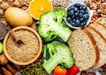 ¿Tomas suficiente fibra? Estos son sus beneficios más allá del colon