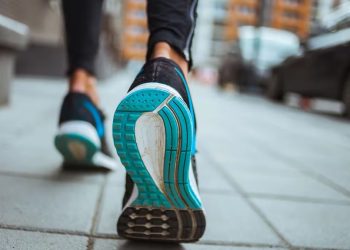 Cuántos pasos hay que caminar por día para tener buena salud, según la ciencia