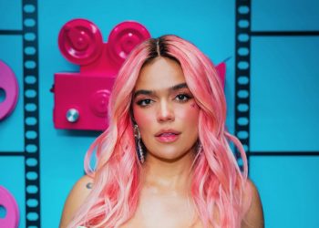 El secreto que Karol G reveló en pleno concierto en México: «No me aguanté las ganas»
