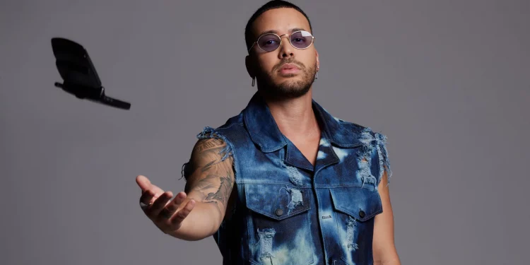 Prince Royce estrena su nuevo álbum “Llamada perdida”