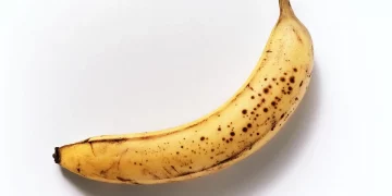 Por qué deberías comer un plátano después de entrenar, según los expertos