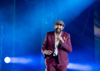 Juan Luis Guerra vuelve a hacer historia en el Estadio Olímpico