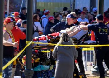 Un muerto y al menos 10 heridos por un tiroteo durante la celebración de la Superbowl en Kansas City