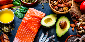 Omega 3: por qué deberías incluirlo en tu dieta y cómo hacerlo, según los expertos