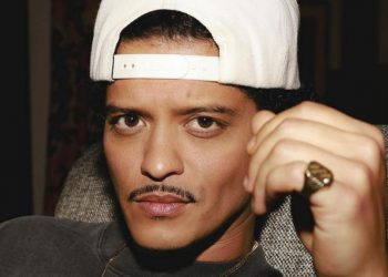 Bruno Mars está feo pa’ la foto