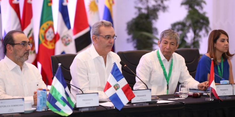 Presidente Abinader destaca sociedad entre RD y CAF facilitará crecimiento socioeconómico del país y la región, mejorando la calidad de vida de la gente