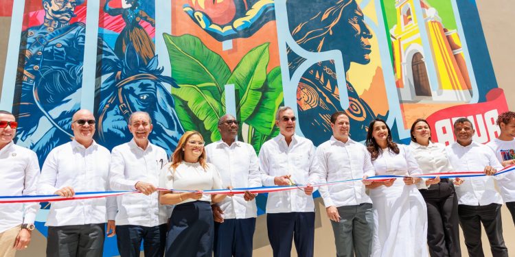 Abinader inauguró hoy la Ciudad Universitaria en Azua, suman 6 las construidas por el actual gobierno, además de ocho extensiones de la UASD en igual número de provincias